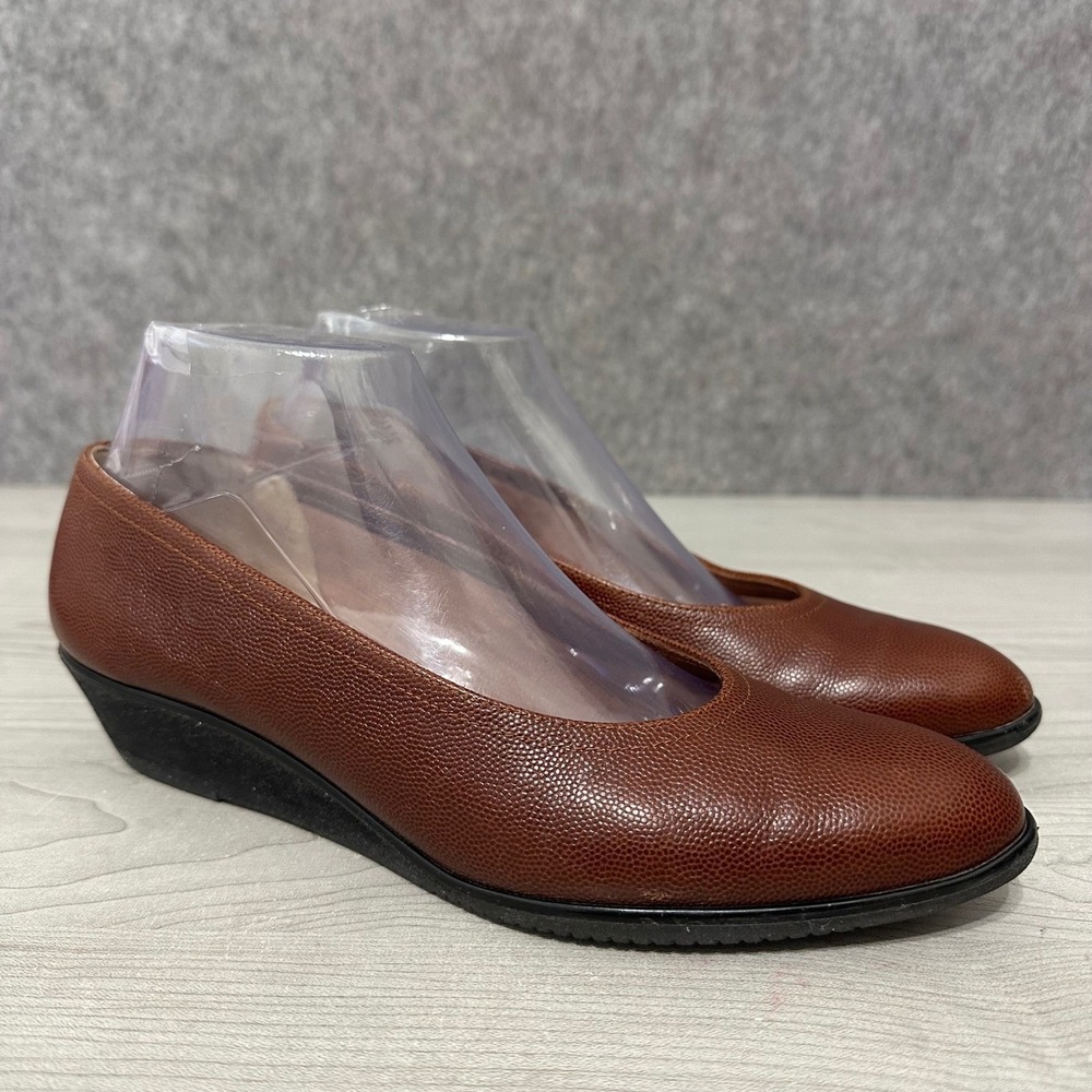 Salvatore Ferragamo Boutique Womens 8 B Brown Pebbled Leather‎ Wedge Pumps Shoes